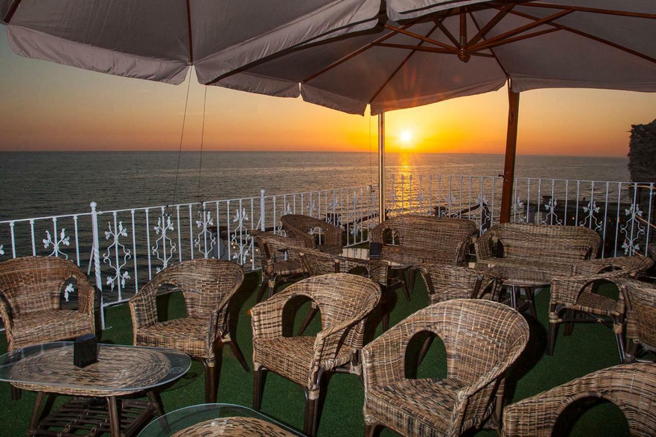 Ritual Sunset Lover Anzio Bagian luar foto